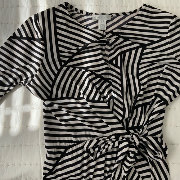 Black and White Dress - Picture 3 of 3